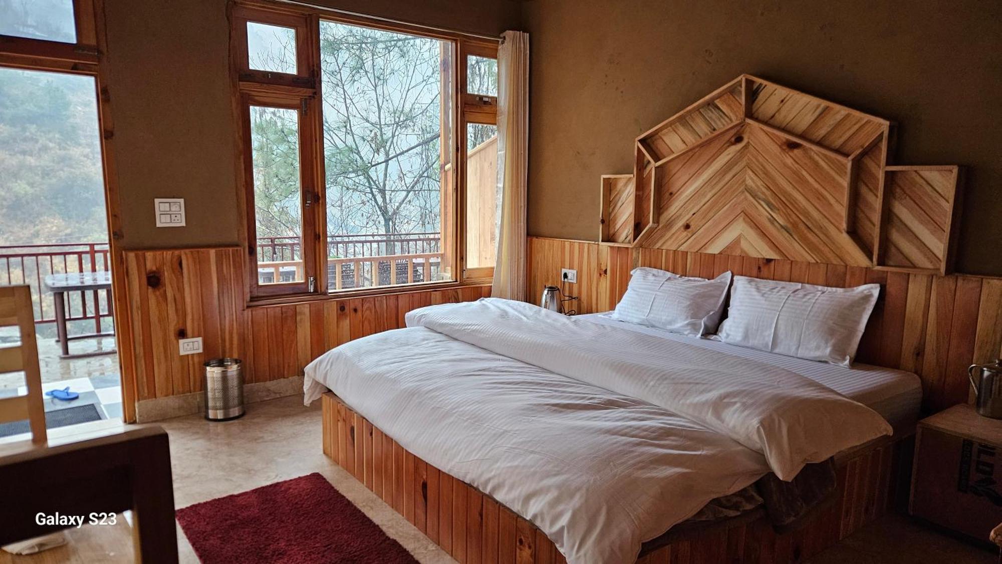 The Fiza Retreat Tirthan Banjar Екстер'єр фото