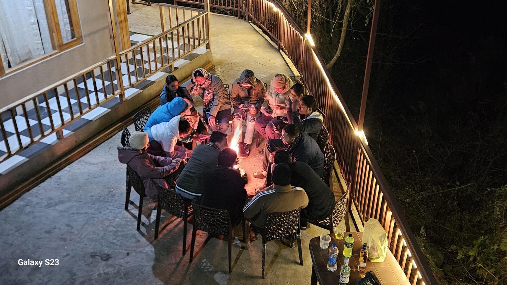 The Fiza Retreat Tirthan Banjar Екстер'єр фото