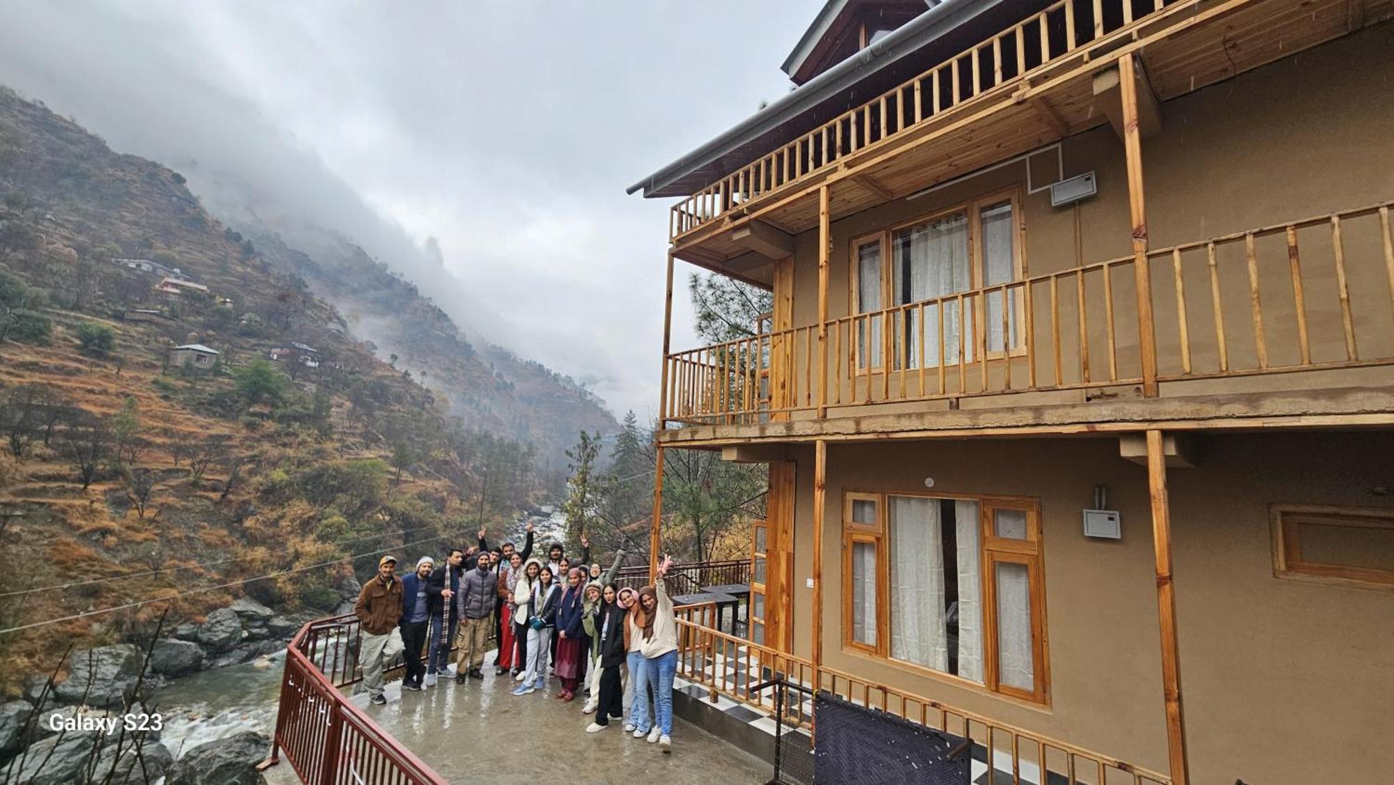 The Fiza Retreat Tirthan Banjar Екстер'єр фото