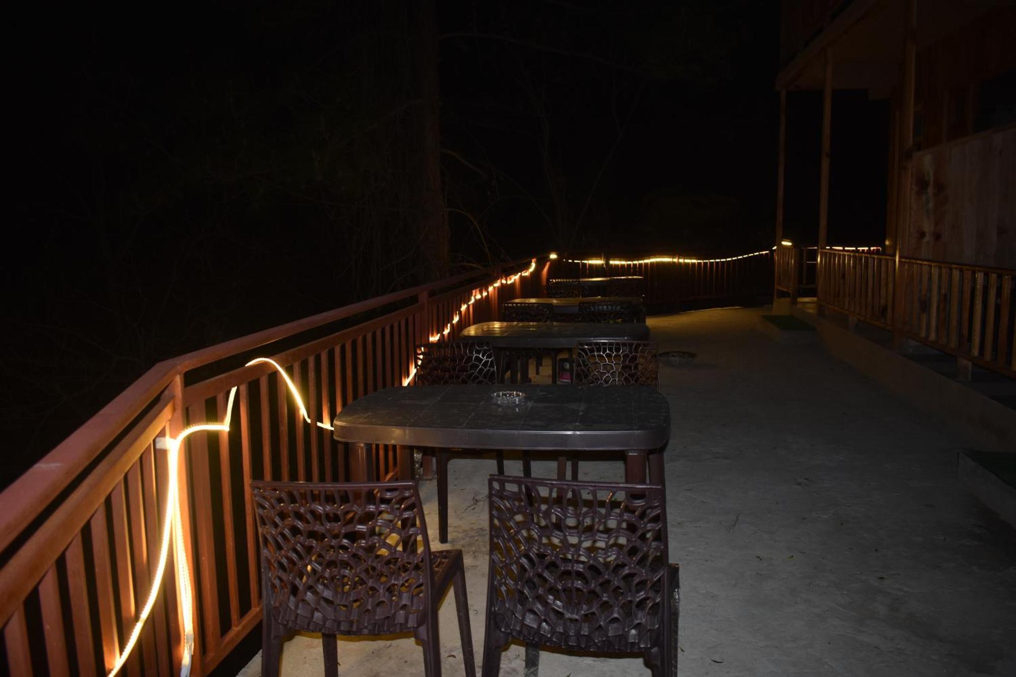 The Fiza Retreat Tirthan Banjar Екстер'єр фото